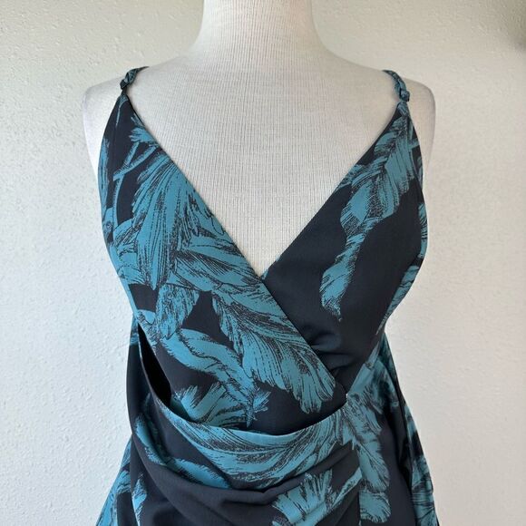 NWT C/MEO Collective Women’s Dress - Picture 2 of 7